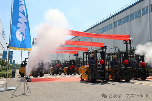 发车！徐工鲲鹏新能源叉车大批量进军欧洲高端市场！
