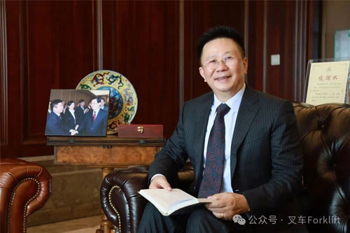 喜报丨丁毅董事长荣获第八届浙江慈善大会“个人捐赠奖”，善行致远彰显企业担当