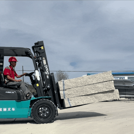 25台宝骊X1B批量交付，助力客户点石成金