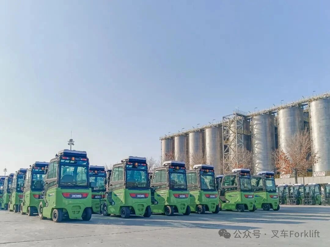 定制+全场景！百余台徐工电动叉车交付西北