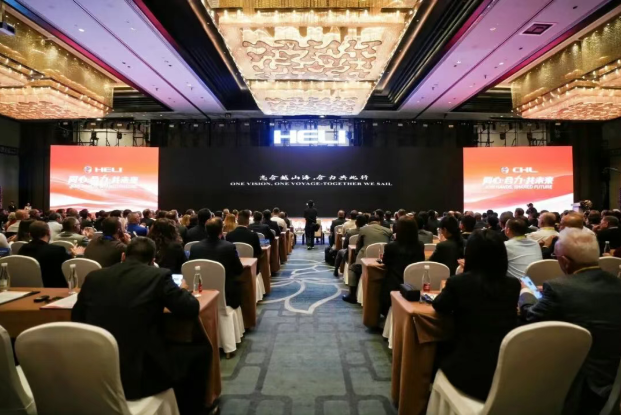 2025合力淬炼收官：以钢铁意志，共赴新峰