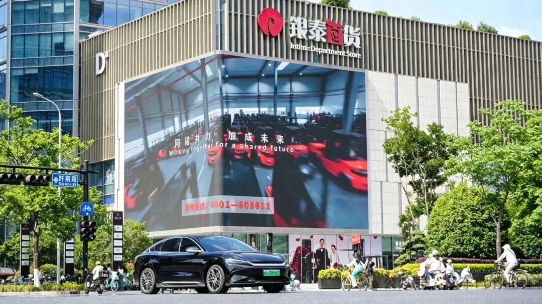 诺力叉车・智搬未来｜高铁加速度，湖人足球风 —— 品牌盛宴点亮杭州